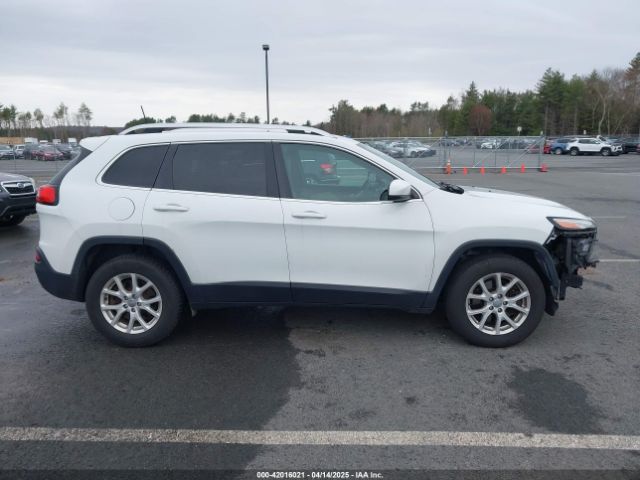 1C4PJMCB6HW621929 Jeep Cherokee Latitude 4x4