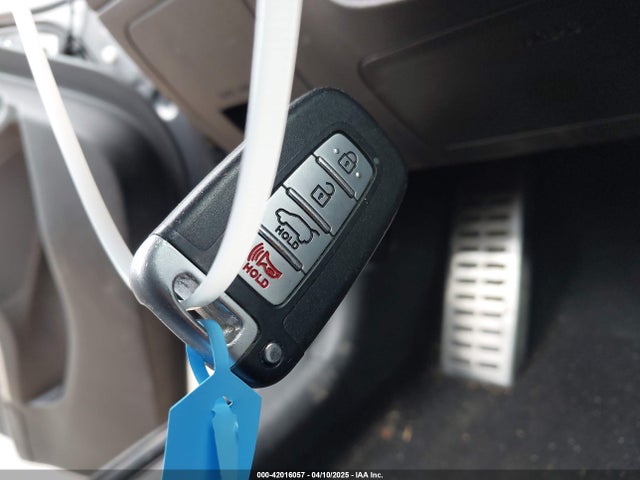 KMHD35LH6EU165019 Hyundai ELANTRA GT