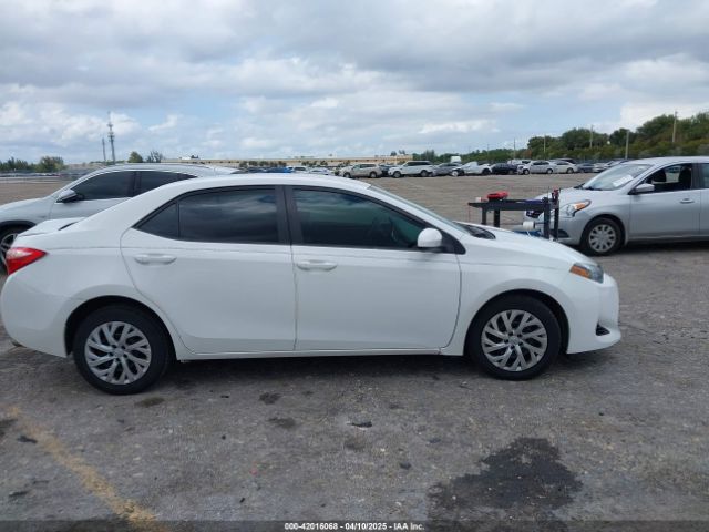 2T1BURHE0JC051359 Toyota COROLLA LE