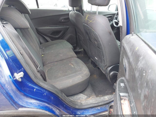 3GNCJKSB0HL177786 Chevrolet TRAX LS