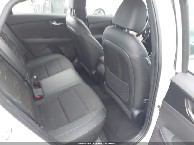 3KPF54AD5PE583428 KIA Forte Gt-line
