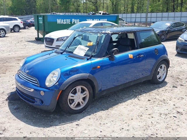 2006 MINI COOPER WMWRC33596TJ75357 Photo 1