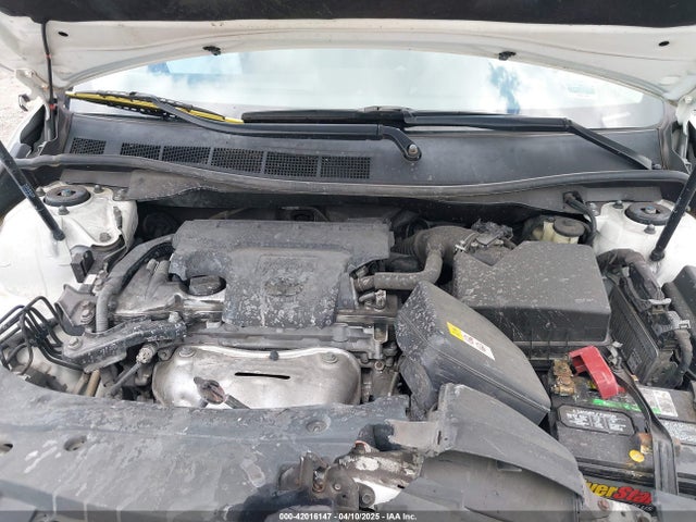 4T1BF1FK1HU734975 Toyota CAMRY SE