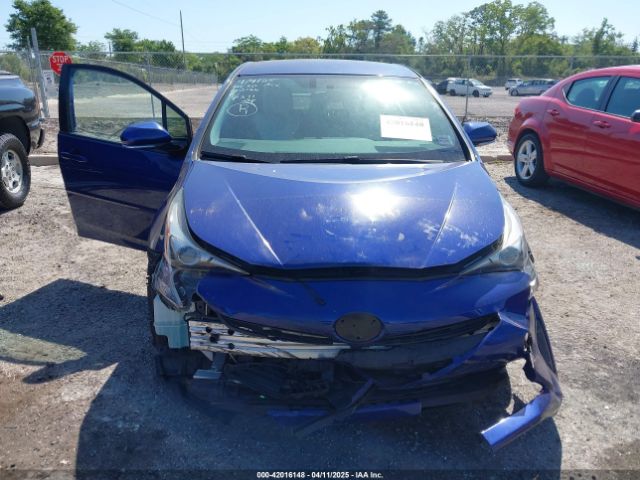 JTDKARFU3G3524286 Toyota Prius Three