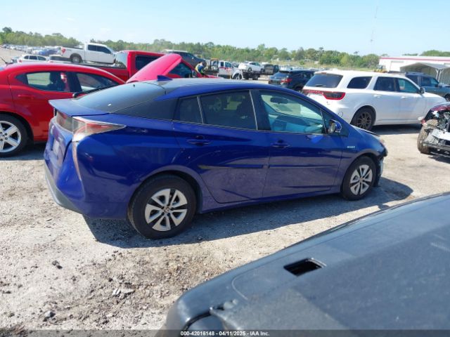 JTDKARFU3G3524286 Toyota Prius Three