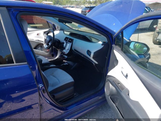 JTDKARFU3G3524286 Toyota Prius Three