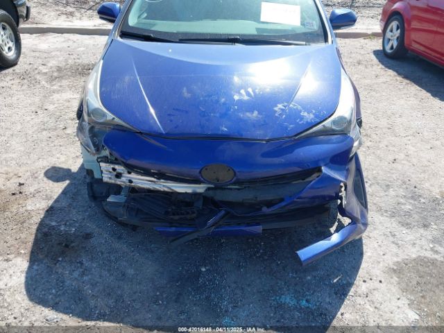 JTDKARFU3G3524286 Toyota Prius Three