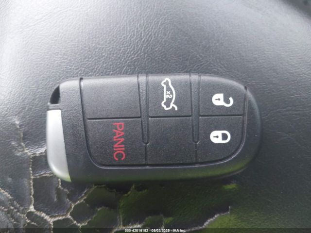 2C3CDZAG7JH132871 Dodge Challenger Sxt