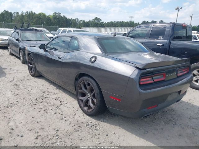 2C3CDZAG7JH132871 Dodge Challenger Sxt