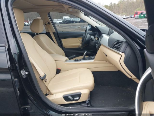 WBA8E5G59HNU42127 BMW 320i Xdrive