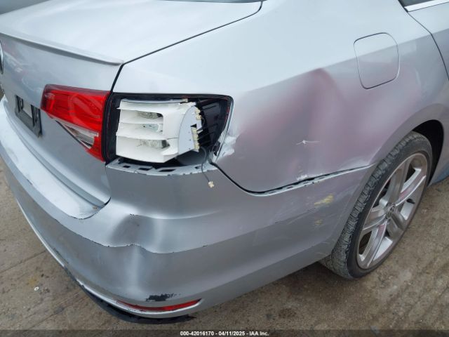 3VW4T7AJ6FM419448 Volkswagen Jetta 2.0t Gli Se