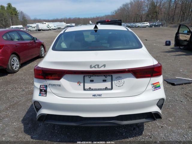 3KPF24AD8RE824488 KIA Forte Lxs