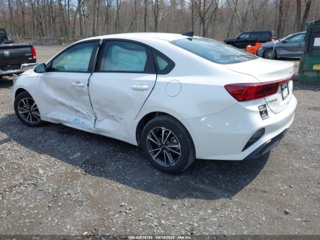 3KPF24AD8RE824488 KIA Forte Lxs