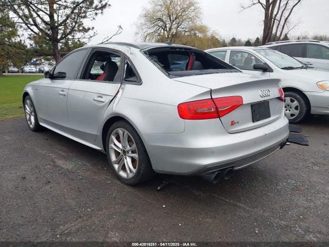 2013 AUDI S4 WAUBGAFL8DA096954 Photo 2