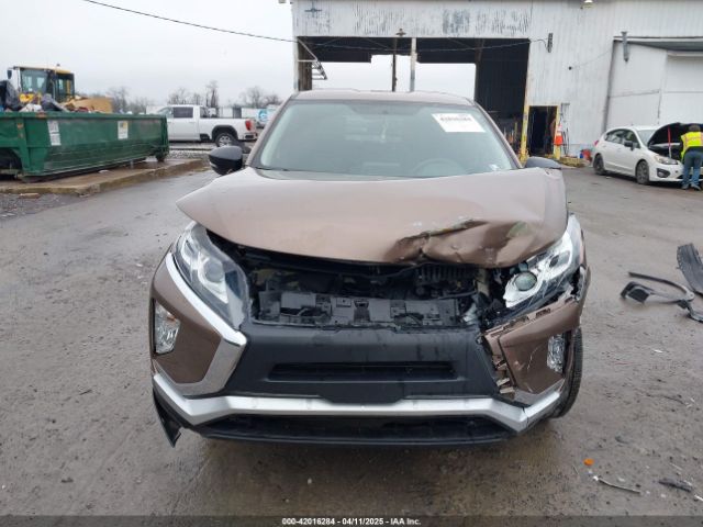 JA4AT4AA1JZ066378 Mitsubishi Eclipse Cross Le