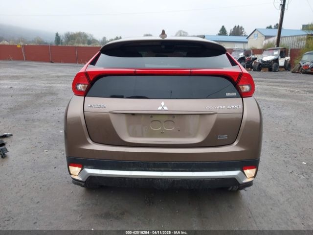 JA4AT4AA1JZ066378 Mitsubishi Eclipse Cross Le