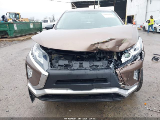 JA4AT4AA1JZ066378 Mitsubishi Eclipse Cross Le