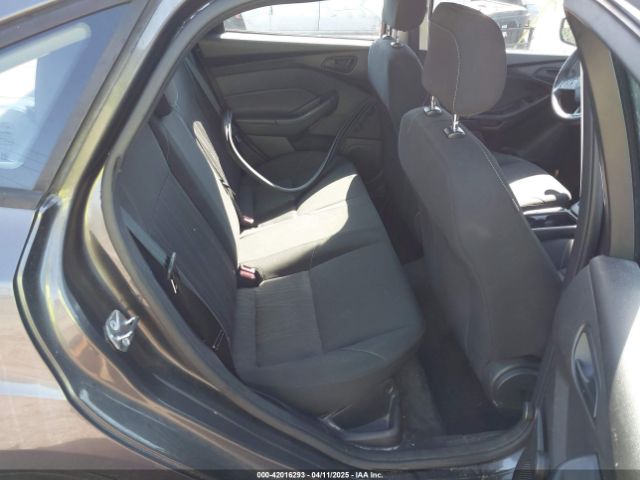 1FADP3E21FL322331 Ford FOCUS S