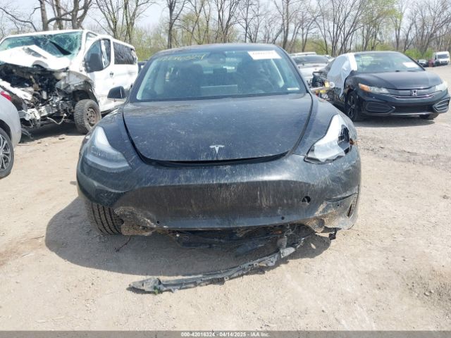 5YJ3E1EB2JF103096 Tesla Model 3 Long Range/performance
