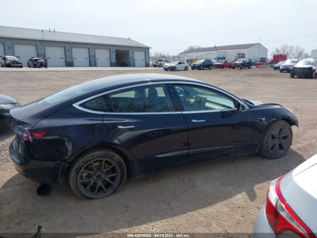 5YJ3E1EB2JF103096 Tesla Model 3 Long Range/performance