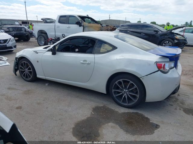 JF1ZNAA12H9701111 Toyota 86