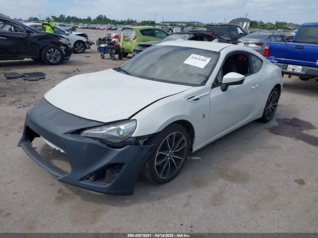 JF1ZNAA12H9701111 Toyota 86