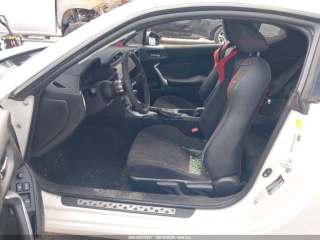 JF1ZNAA12H9701111 Toyota 86