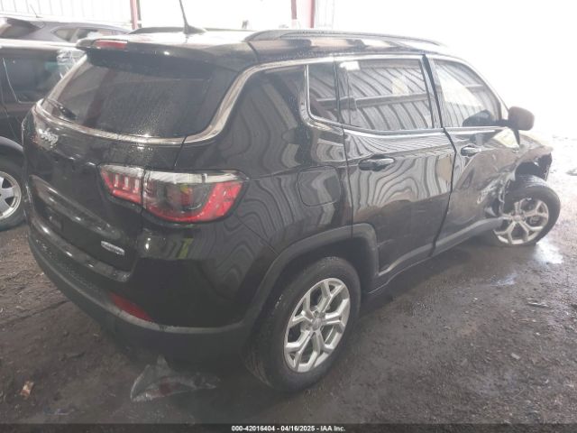 3C4NJDBNXRT101453 Jeep Compass Latitude 4x4