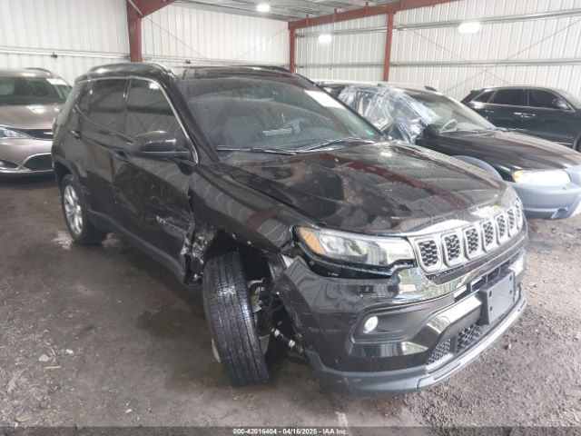 3C4NJDBNXRT101453 Jeep Compass Latitude 4x4