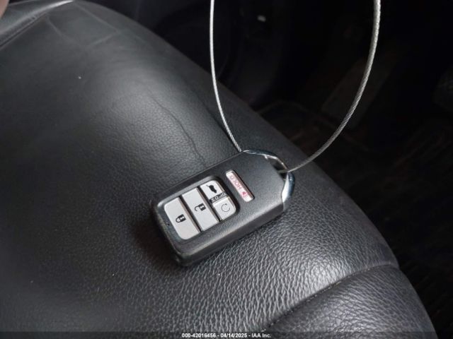 5FNYF6H99HB083593 Honda Pilot Touring