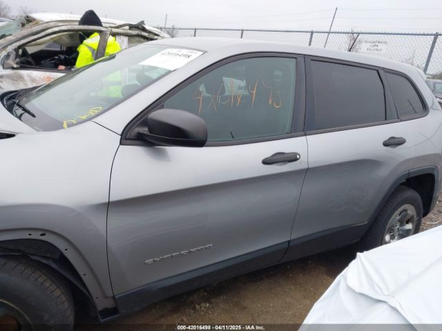 1C4PJMAB7GW276671 Jeep Cherokee Sport