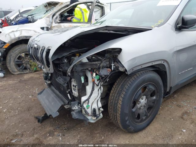1C4PJMAB7GW276671 Jeep Cherokee Sport