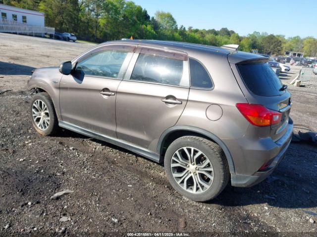 2018 MITSUBISHI OUTLANDER SPORT JA4AP3AU1JU025948 Photo 2