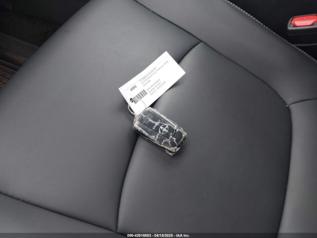 2T3A1RFV1RW479014 Toyota Rav4 Xle Premium