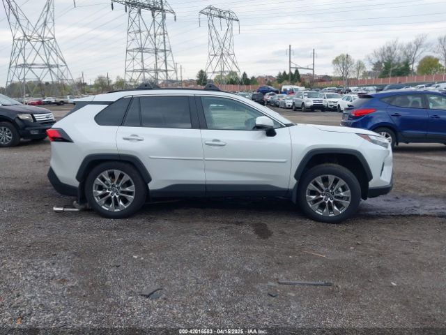 2T3A1RFV1RW479014 Toyota Rav4 Xle Premium