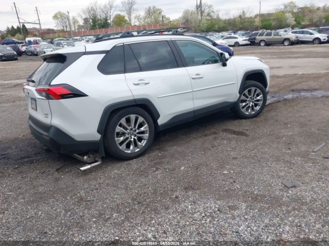 2T3A1RFV1RW479014 Toyota Rav4 Xle Premium