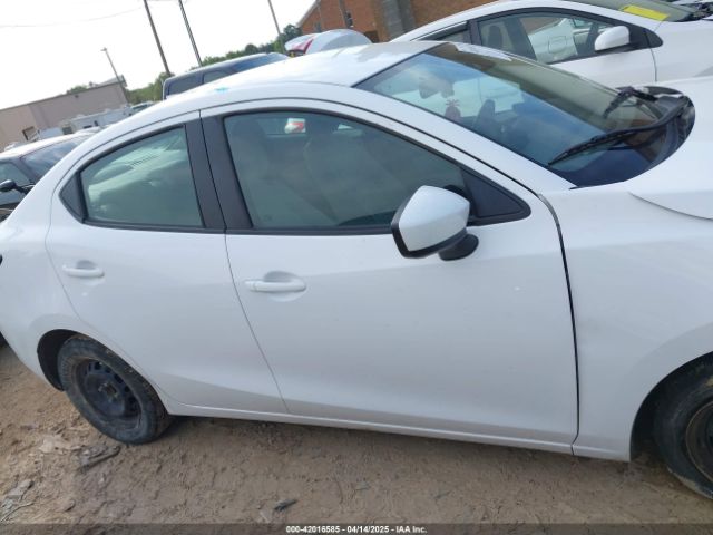 3MYDLBYVXKY510466 Toyota YARIS L