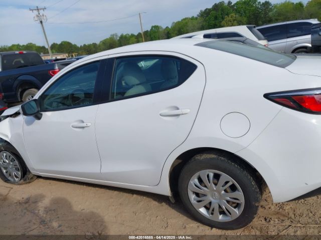 3MYDLBYVXKY510466 Toyota YARIS L