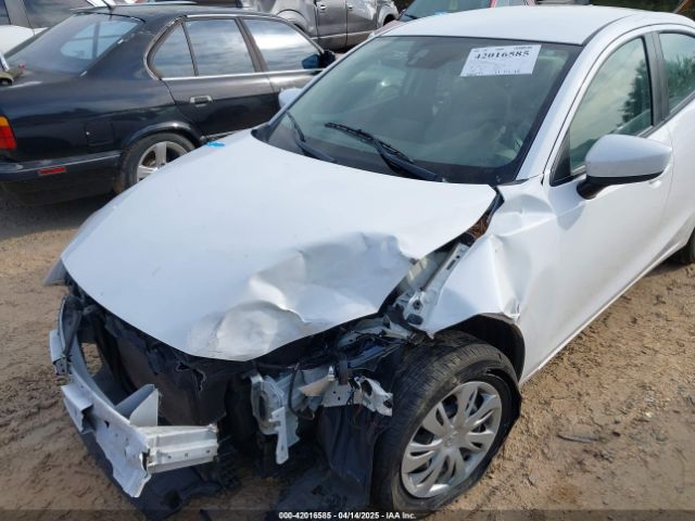 3MYDLBYVXKY510466 Toyota YARIS L