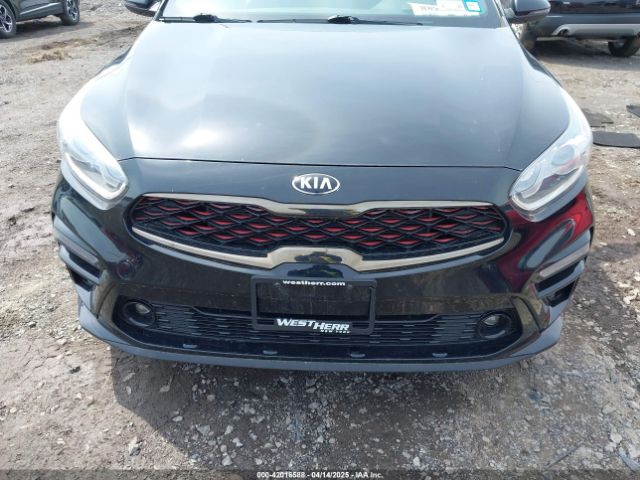 3KPF34AD9ME273882 KIA Forte Gt-line
