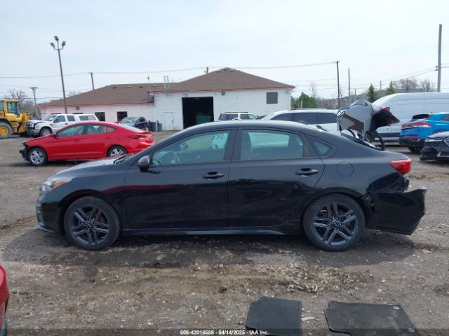 3KPF34AD9ME273882 KIA Forte Gt-line