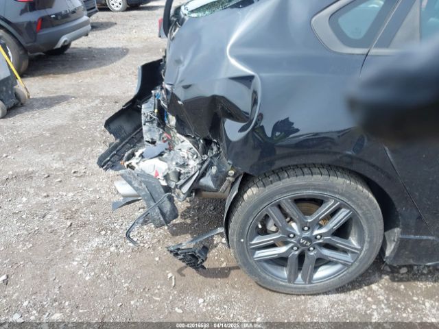 3KPF34AD9ME273882 KIA Forte Gt-line