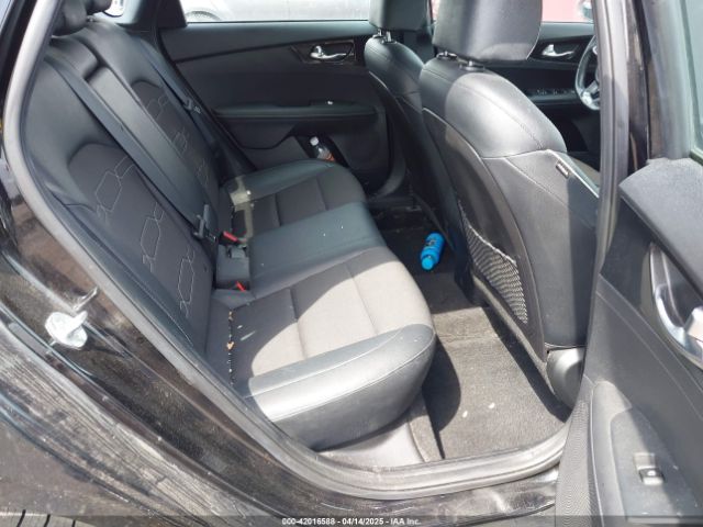 3KPF34AD9ME273882 KIA Forte Gt-line