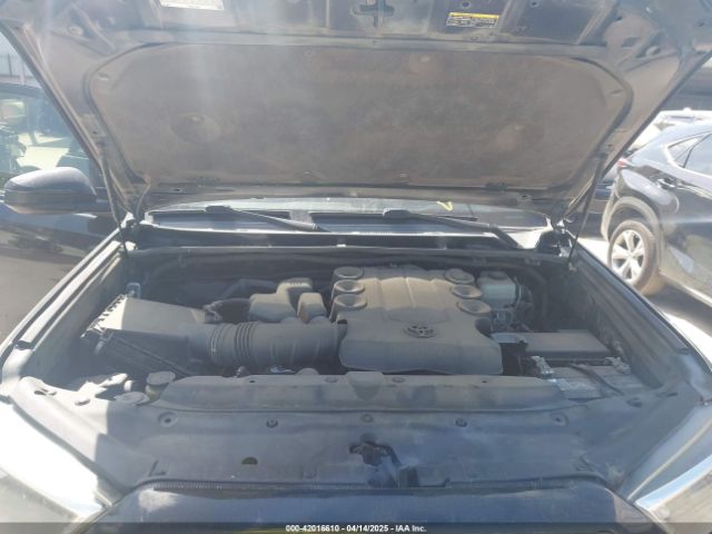 JTEBU5JR8K5648338 Toyota 4RUNNER SR5