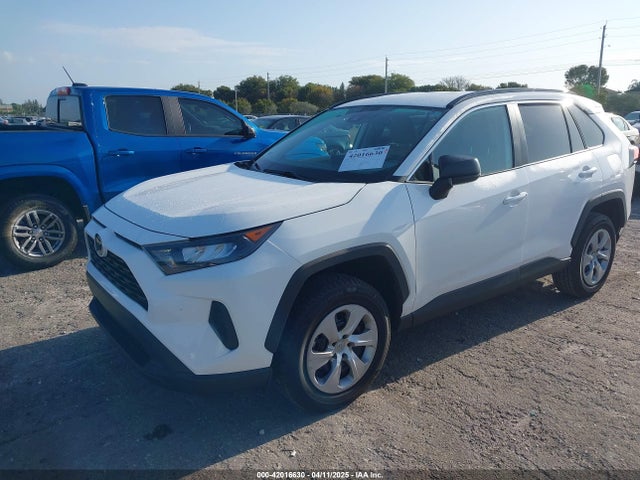 Toyota RAV4 LE 2021 2T3H1RFV9MW105564 Image 2