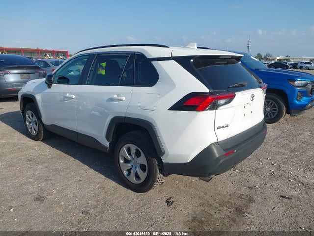 Toyota RAV4 LE 2021 2T3H1RFV9MW105564 Image 3