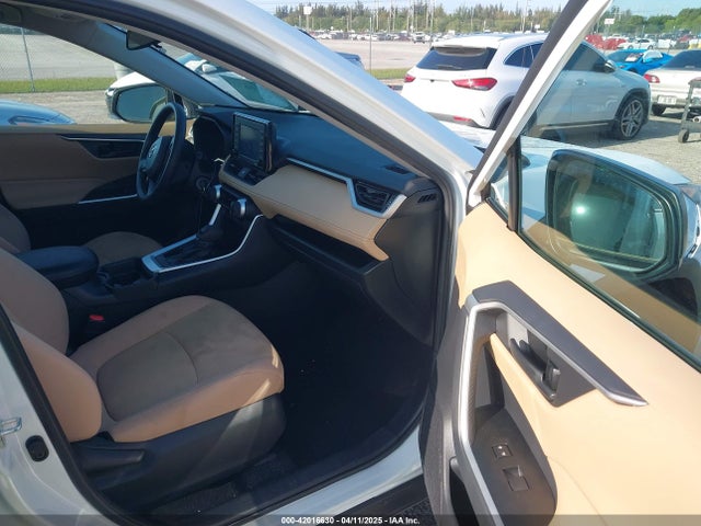 Toyota RAV4 LE 2021 2T3H1RFV9MW105564 Image 5