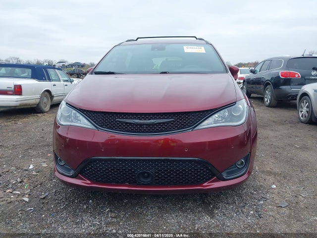 2C4RC1GG6JR259915 Chrysler Pacifica Limited