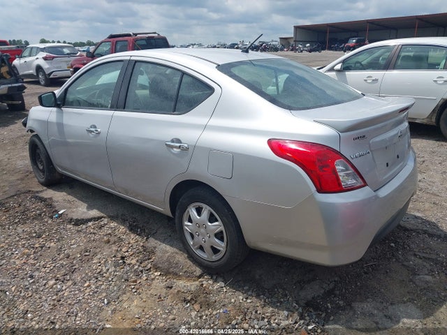 3N1CN7AP7JL830761 Nissan Versa 1.6 Sv