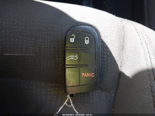 2016 CHRYSLER 200 1C3CCCAB2GN145385 Photo 10